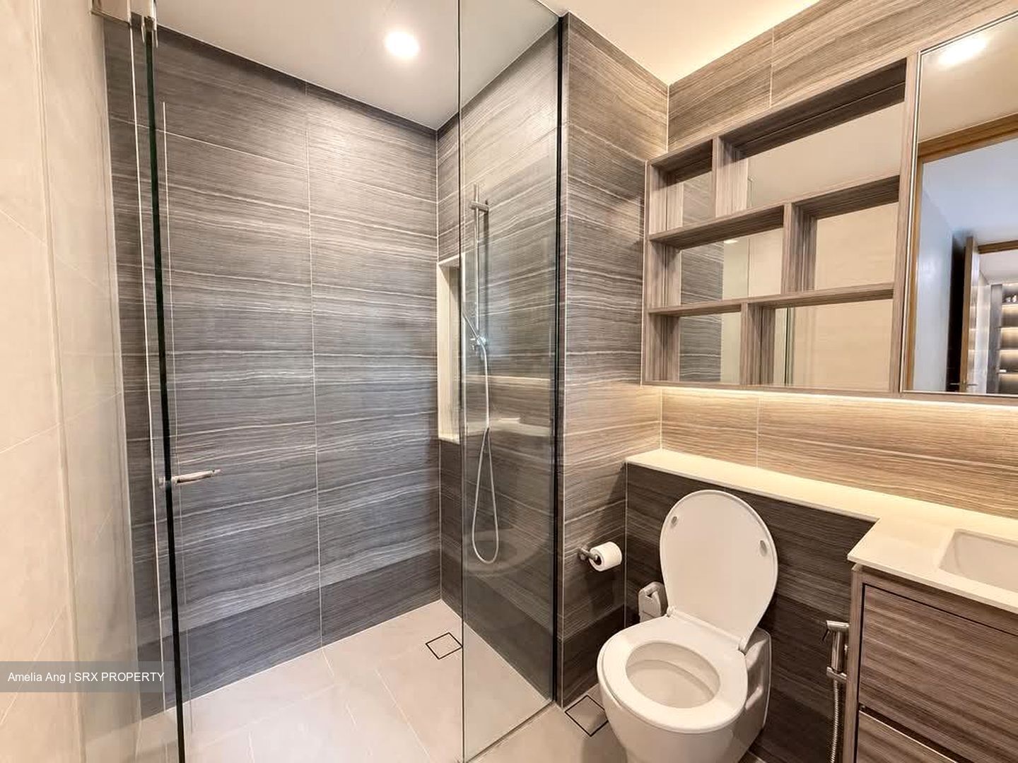 Coco Palms (D18), Condominium #568336001